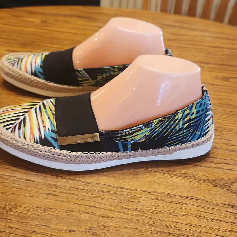 Anne Klein Zilya Espadrille Tropical Palms Size 8